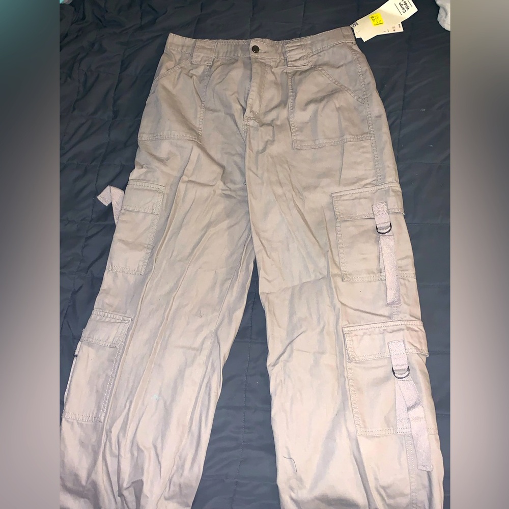 Wide leg cargo pants
